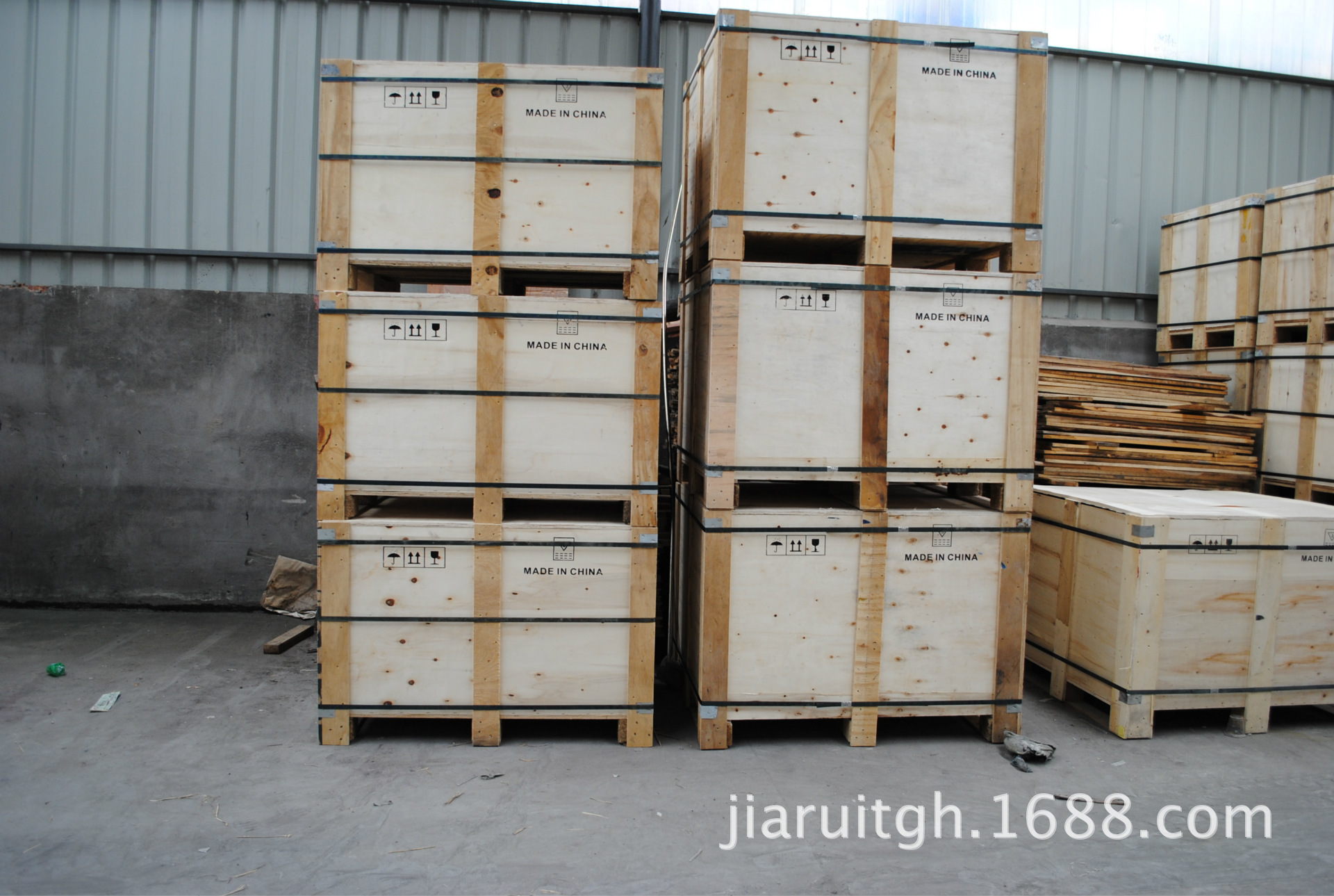 上海发货木包装箱多少钱	